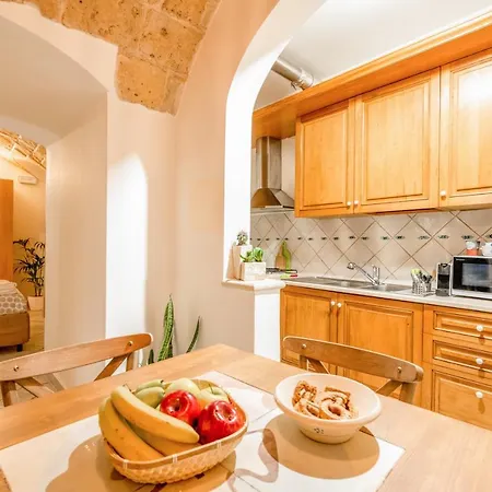Дом отдыха Cozy House In The Old *